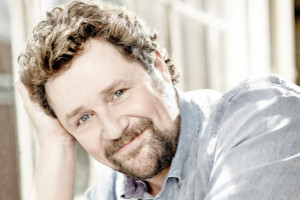 Assembly Hall Theatre : Michael Ball: Different Aspects