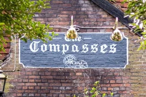 The Compasses : The Compasses Pub Speed Quiz